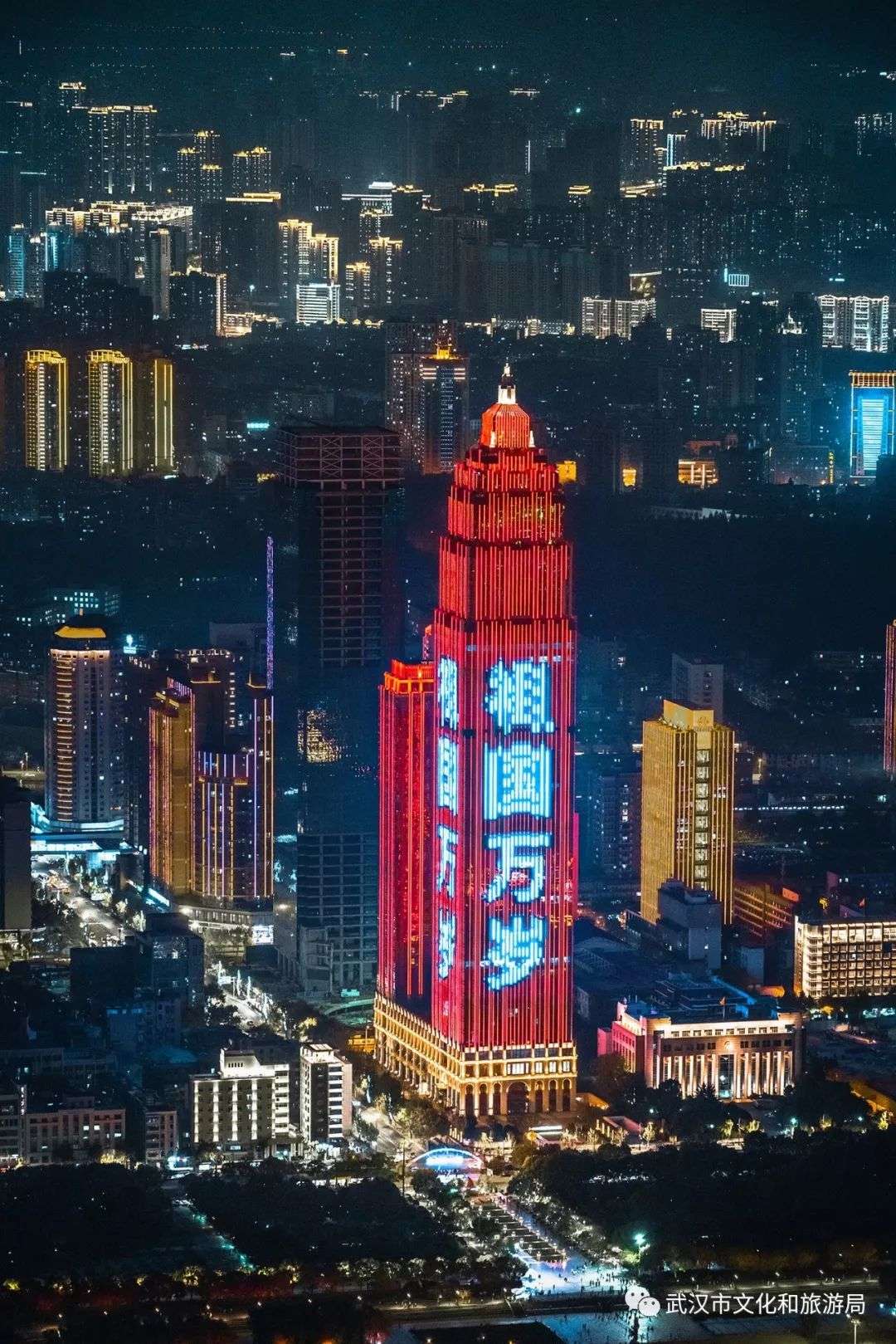 刚刚武汉8分钟霸屏央视倾城时光惊艳全国
