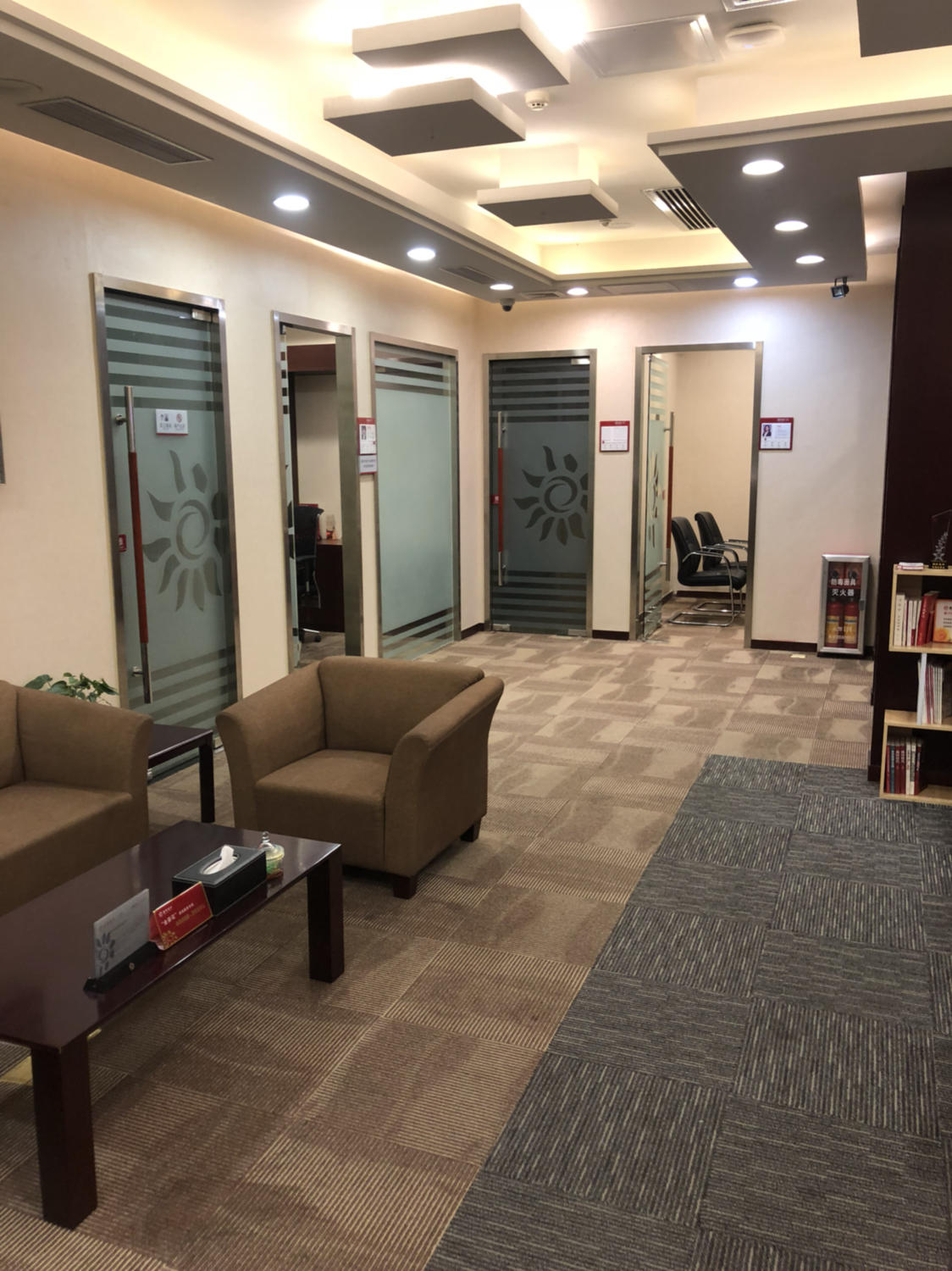 小招金葵花领卡