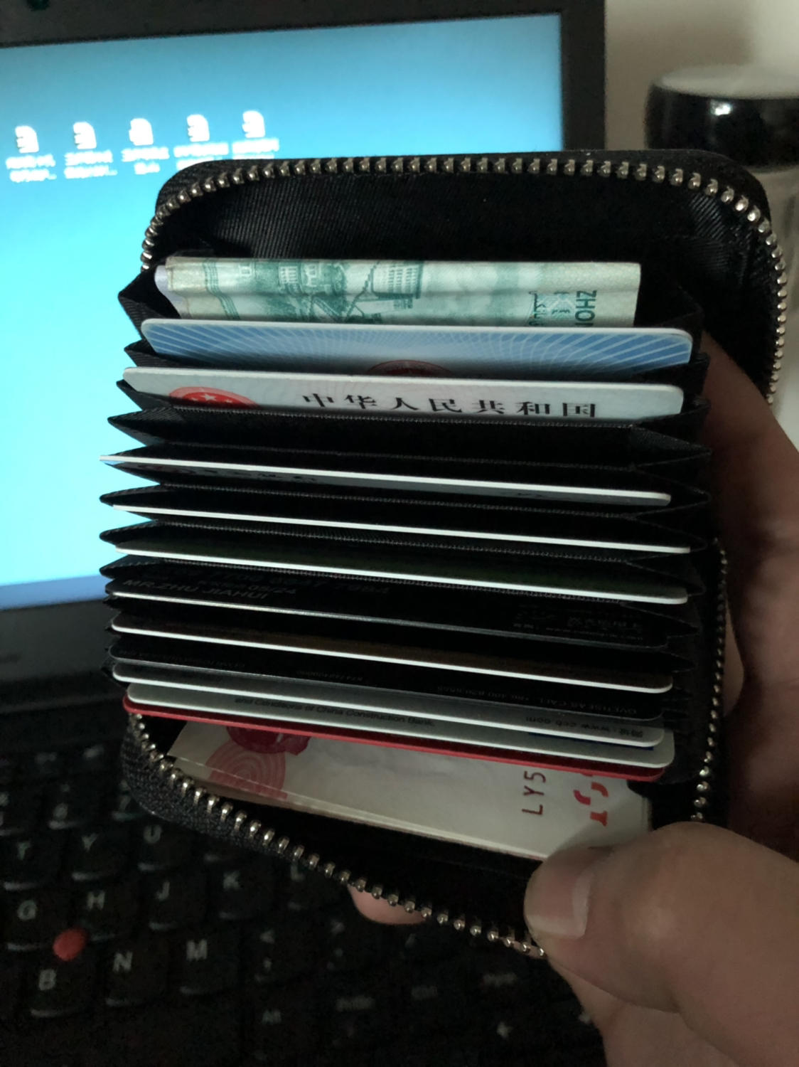 我的卡包只允许我再申一张卡了