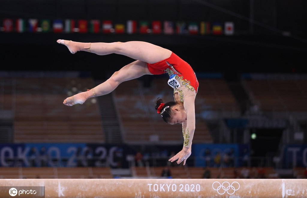 第32金管晨辰获得奥运会体操女子平衡木金牌