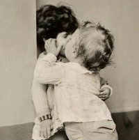 前几天网申运通金卡,提供了营业执照、房产证